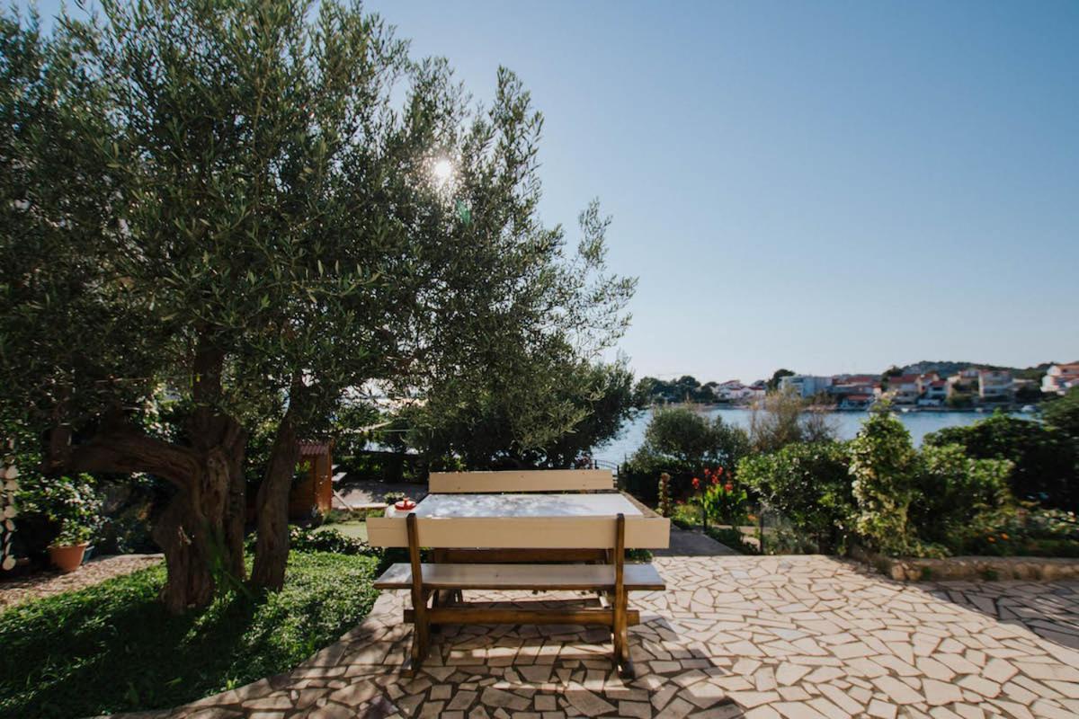 Apartman Relax 2 Zaboric Exterior photo