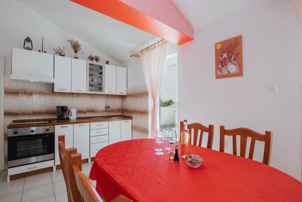 Apartman Relax 2 Zaboric Exterior photo