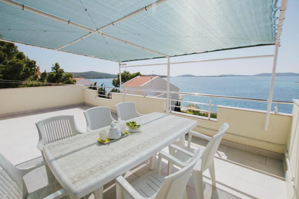 Apartman Relax 2 Zaboric Exterior photo